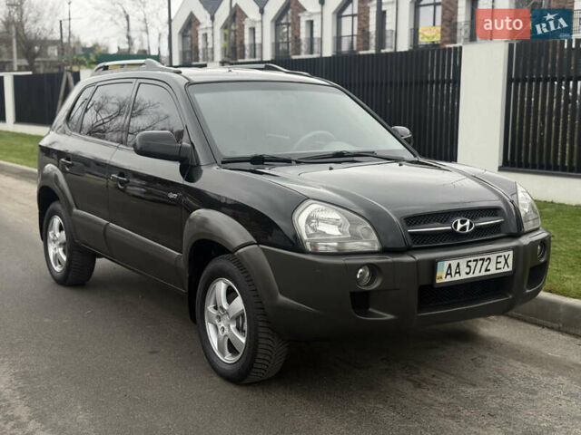 Чорний Хендай Туксон, об'ємом двигуна 2 л та пробігом 107 тис. км за 8500 $, фото 6 на Automoto.ua