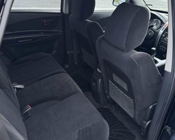 Черный Хендай Туксон, объемом двигателя 2 л и пробегом 253 тыс. км за 8299 $, фото 15 на Automoto.ua