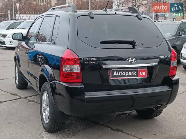 Черный Хендай Туксон, объемом двигателя 2 л и пробегом 192 тыс. км за 7990 $, фото 10 на Automoto.ua