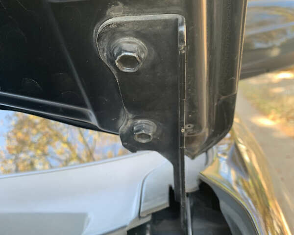 Черный Хендай Туксон, объемом двигателя 1.98 л и пробегом 260 тыс. км за 7777 $, фото 19 на Automoto.ua