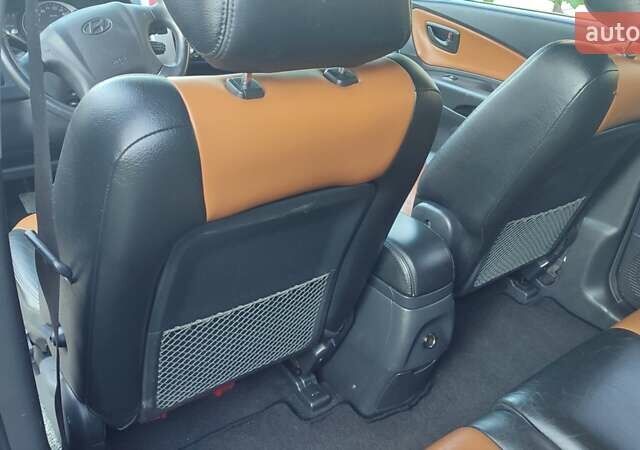 Черный Хендай Туксон, объемом двигателя 2 л и пробегом 215 тыс. км за 7999 $, фото 18 на Automoto.ua