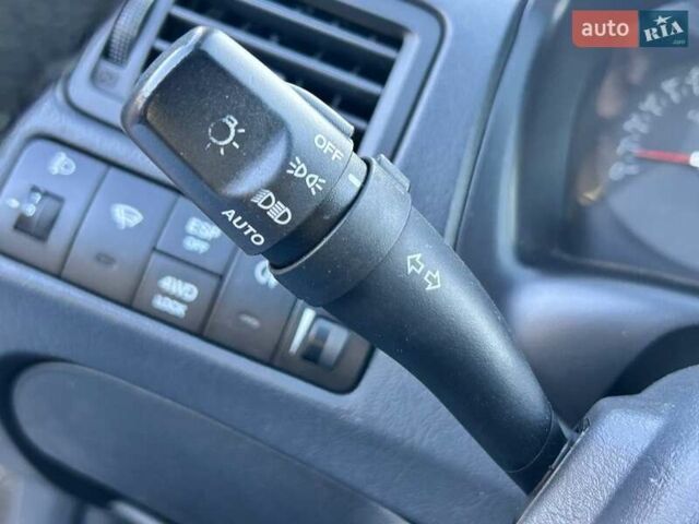 Черный Хендай Туксон, объемом двигателя 2 л и пробегом 230 тыс. км за 7500 $, фото 15 на Automoto.ua