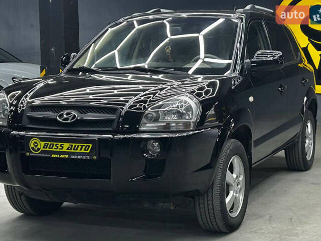 Чорний Хендай Туксон, об'ємом двигуна 1.98 л та пробігом 224 тис. км за 7800 $, фото 2 на Automoto.ua