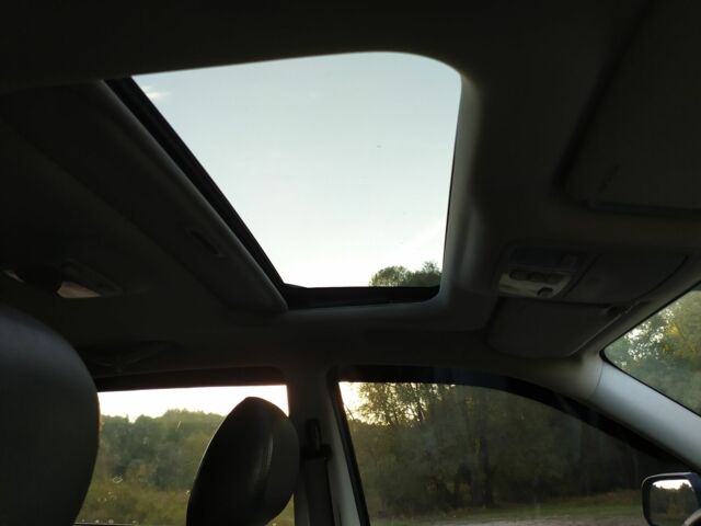 Черный Хендай Туксон, объемом двигателя 2 л и пробегом 162 тыс. км за 8500 $, фото 12 на Automoto.ua