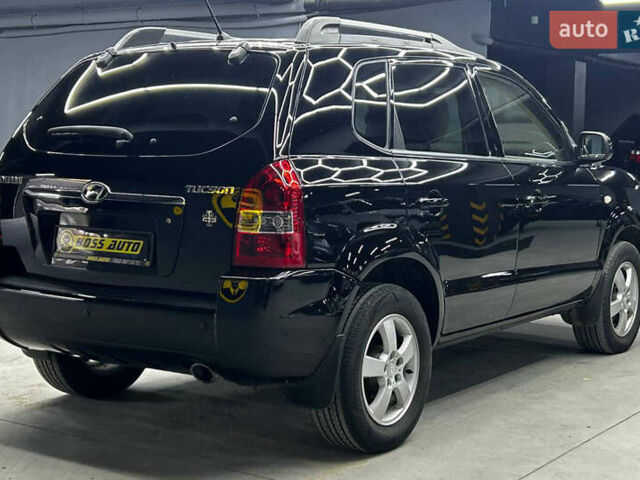 Чорний Хендай Туксон, об'ємом двигуна 1.98 л та пробігом 224 тис. км за 7800 $, фото 5 на Automoto.ua