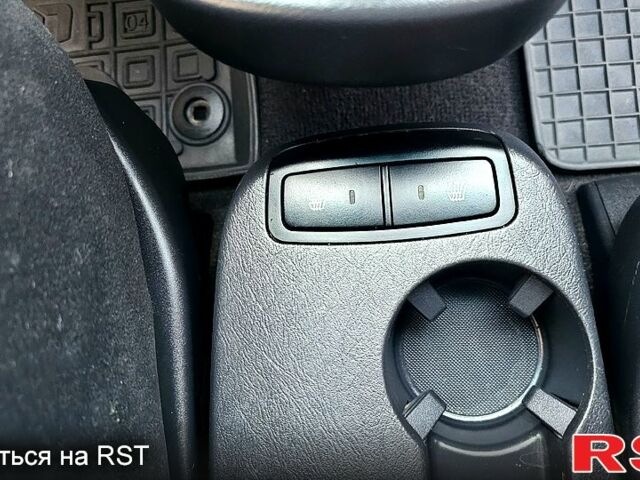 Черный Хендай Туксон, объемом двигателя 2 л и пробегом 215 тыс. км за 8350 $, фото 8 на Automoto.ua