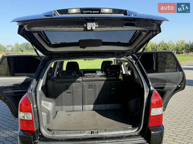 Хендай Туксон 2008 в Радехове на Automoto.ua Черный Хендай Туксон, объемом двигателя 1.98 л и пробегом 370 тыс. км за 7350 $, фото 92 на Automoto.ua