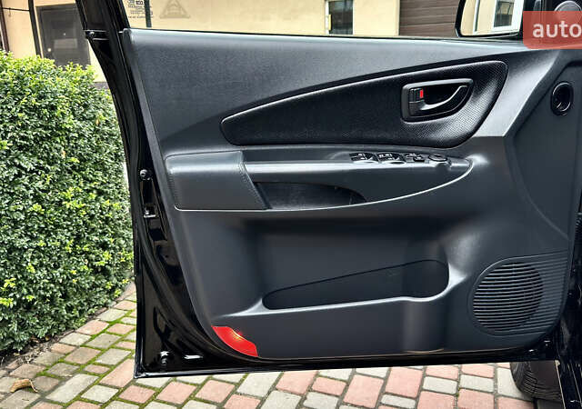 Чорний Хендай Туксон, об'ємом двигуна 2 л та пробігом 182 тис. км за 8299 $, фото 29 на Automoto.ua