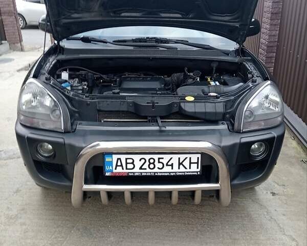 Хендай Туксон 2008 у Вінниці на Automoto.ua Чорний Хендай Туксон, об'ємом двигуна 1.98 л та пробігом 175 тис. км за 8800 $, фото 10 на Automoto.ua