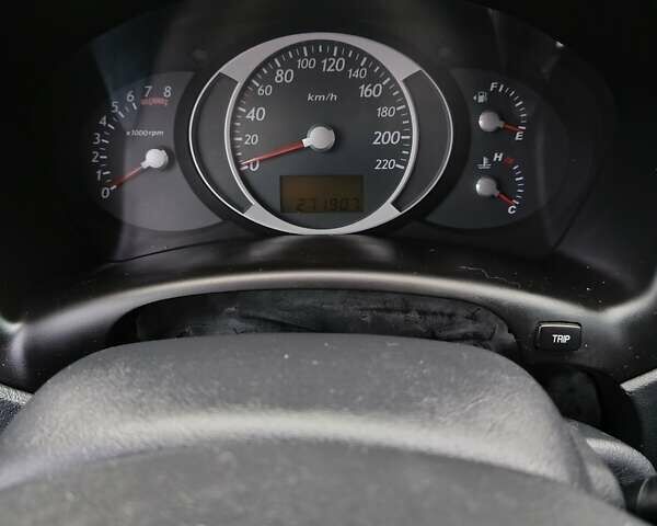 Чорний Хендай Туксон, об'ємом двигуна 1.98 л та пробігом 271 тис. км за 9200 $, фото 4 на Automoto.ua