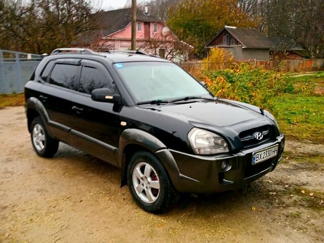 Черный Хендай Туксон, объемом двигателя 2 л и пробегом 0 тыс. км за 7800 $, фото 11 на Automoto.ua