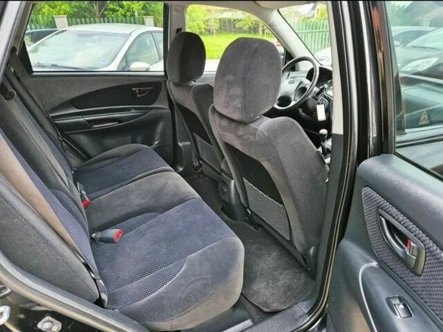 Черный Хендай Туксон, объемом двигателя 0 л и пробегом 240 тыс. км за 2700 $, фото 5 на Automoto.ua