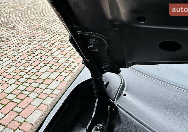 Чорний Хендай Туксон, об'ємом двигуна 2 л та пробігом 182 тис. км за 8299 $, фото 47 на Automoto.ua