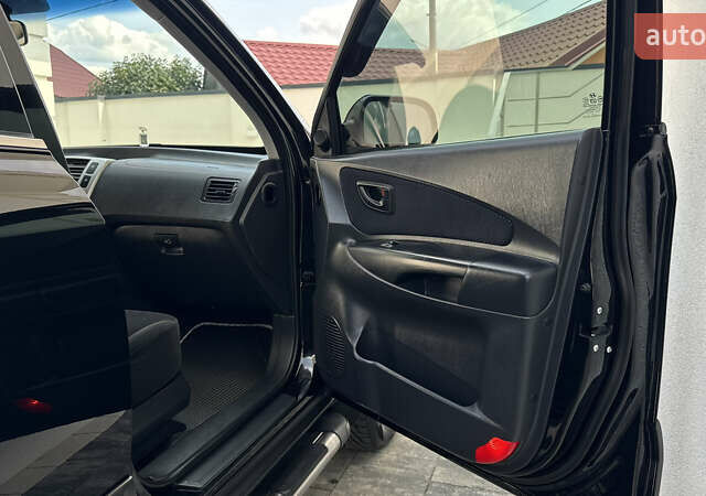 Черный Хендай Туксон, объемом двигателя 2 л и пробегом 67 тыс. км за 9999 $, фото 23 на Automoto.ua