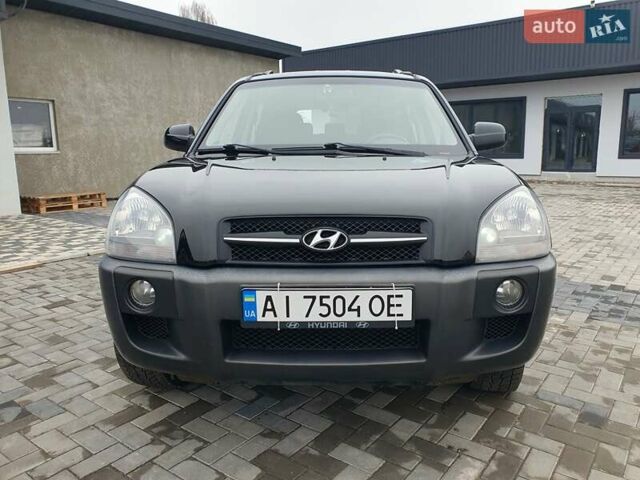 Чорний Хендай Туксон, об'ємом двигуна 2 л та пробігом 225 тис. км за 8000 $, фото 9 на Automoto.ua