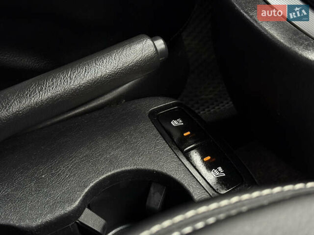 Черный Хендай Туксон, объемом двигателя 2 л и пробегом 252 тыс. км за 7200 $, фото 18 на Automoto.ua
