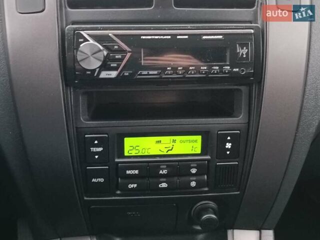 Черный Хендай Туксон, объемом двигателя 2 л и пробегом 192 тыс. км за 7990 $, фото 24 на Automoto.ua