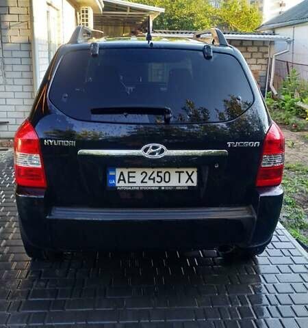 Чорний Хендай Туксон, об'ємом двигуна 2 л та пробігом 148 тис. км за 9200 $, фото 8 на Automoto.ua