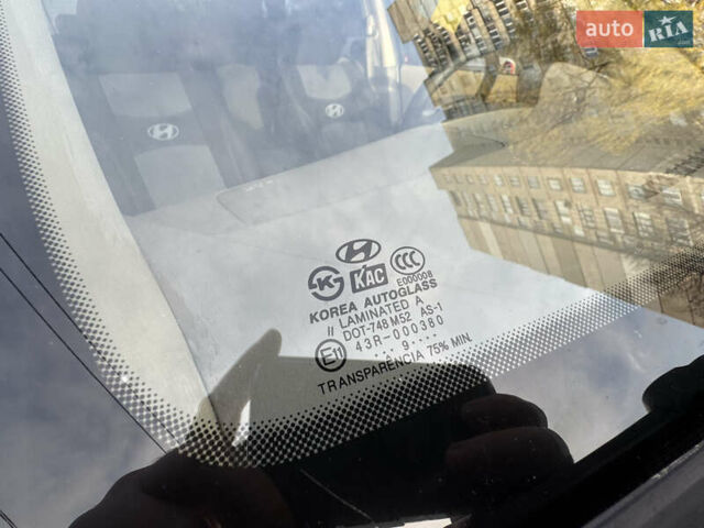 Черный Хендай Туксон, объемом двигателя 1.98 л и пробегом 196 тыс. км за 7999 $, фото 13 на Automoto.ua