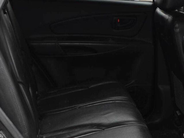 Чорний Хендай Туксон, об'ємом двигуна 2 л та пробігом 204 тис. км за 8650 $, фото 15 на Automoto.ua