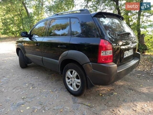 Хендай Туксон 2008 в Вознесенске на Automoto.ua Черный Хендай Туксон, объемом двигателя 1.98 л и пробегом 250 тыс. км за 8000 $, фото 2 на Automoto.ua