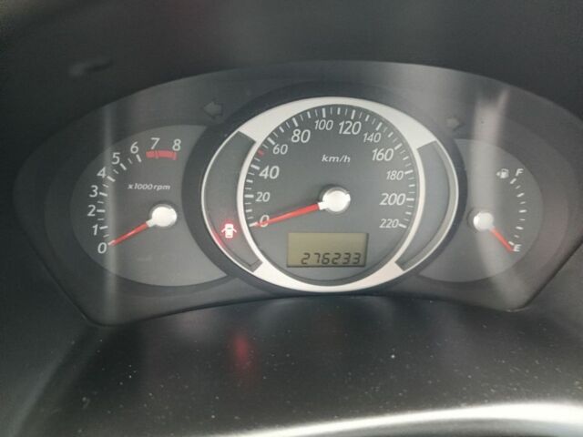 Черный Хендай Туксон, объемом двигателя 2 л и пробегом 276 тыс. км за 8500 $, фото 6 на Automoto.ua