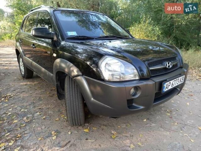 Хендай Туксон 2008 в Вознесенске на Automoto.ua Черный Хендай Туксон, объемом двигателя 1.98 л и пробегом 250 тыс. км за 8000 $, фото 4 на Automoto.ua