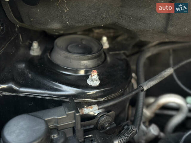 Чорний Хендай Туксон, об'ємом двигуна 2 л та пробігом 156 тис. км за 7850 $, фото 54 на Automoto.ua