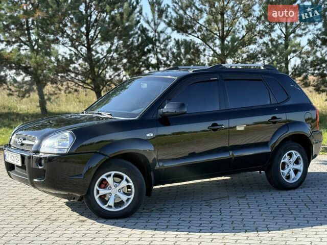 Хендай Туксон 2008 в Радехове на Automoto.ua Черный Хендай Туксон, объемом двигателя 1.98 л и пробегом 370 тыс. км за 7350 $, фото 7 на Automoto.ua