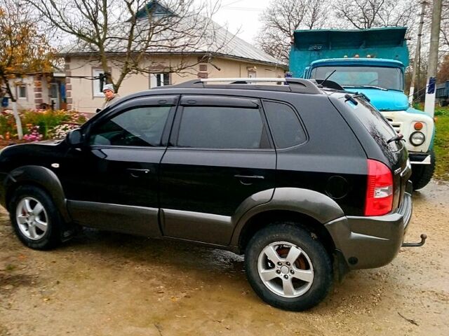 Черный Хендай Туксон, объемом двигателя 2 л и пробегом 0 тыс. км за 7800 $, фото 9 на Automoto.ua