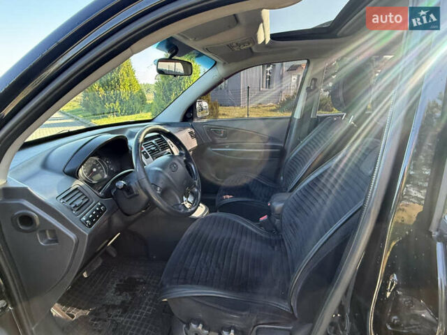 Хендай Туксон 2008 в Радехове на Automoto.ua Черный Хендай Туксон, объемом двигателя 1.98 л и пробегом 370 тыс. км за 7350 $, фото 60 на Automoto.ua