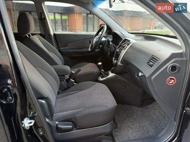 Чорний Хендай Туксон, об'ємом двигуна 2 л та пробігом 156 тис. км за 7850 $, фото 38 на Automoto.ua