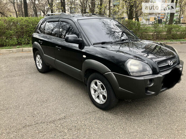 Чорний Хендай Туксон, об'ємом двигуна 2 л та пробігом 260 тис. км за 7900 $, фото 14 на Automoto.ua