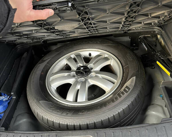 Черный Хендай Туксон, объемом двигателя 2 л и пробегом 210 тыс. км за 7850 $, фото 38 на Automoto.ua