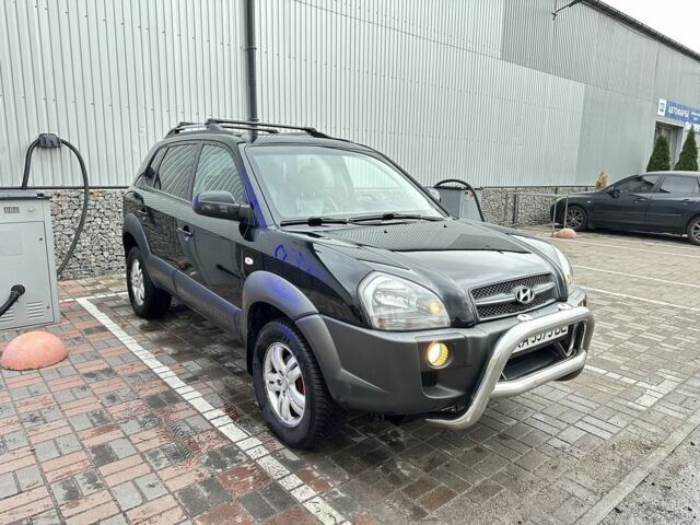 Чорний Хендай Туксон, об'ємом двигуна 2.7 л та пробігом 294 тис. км за 9950 $, фото 1 на Automoto.ua