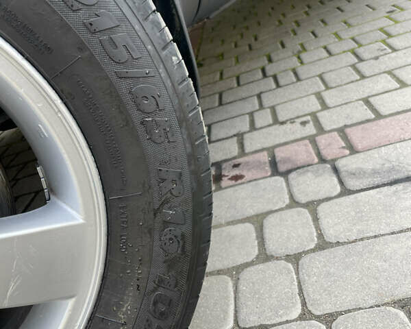 Черный Хендай Туксон, объемом двигателя 1.98 л и пробегом 177 тыс. км за 7600 $, фото 15 на Automoto.ua