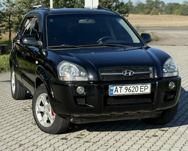 Хендай Туксон 2008 в Радехове на Automoto.ua Черный Хендай Туксон, объемом двигателя 1.98 л и пробегом 370 тыс. км за 7350 $, фото 9 на Automoto.ua