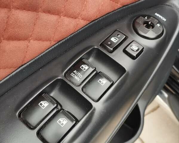 Черный Хендай Туксон, объемом двигателя 1.98 л и пробегом 214 тыс. км за 7700 $, фото 32 на Automoto.ua