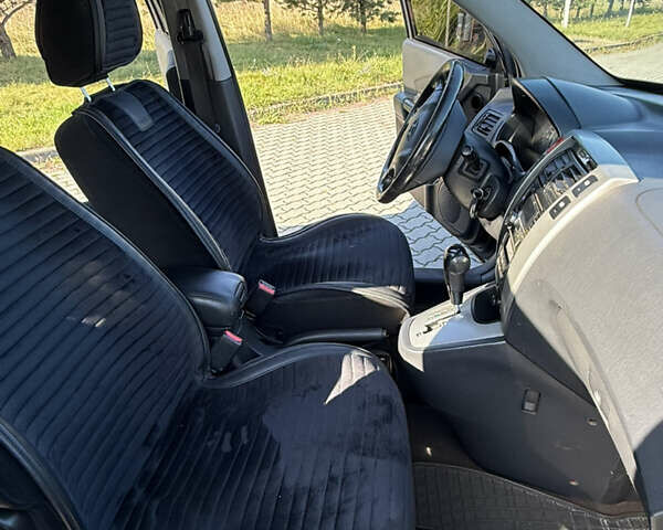 Хендай Туксон 2008 в Радехове на Automoto.ua Черный Хендай Туксон, объемом двигателя 1.98 л и пробегом 370 тыс. км за 7350 $, фото 84 на Automoto.ua