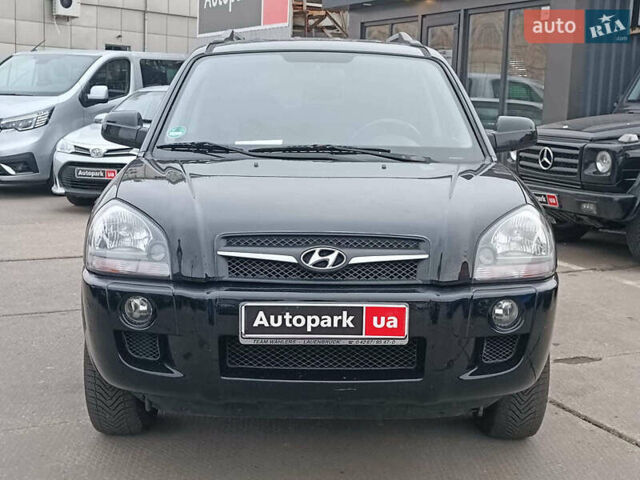 Черный Хендай Туксон, объемом двигателя 2 л и пробегом 192 тыс. км за 7990 $, фото 1 на Automoto.ua