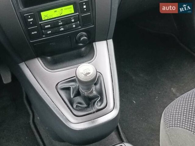 Черный Хендай Туксон, объемом двигателя 2 л и пробегом 192 тыс. км за 7990 $, фото 16 на Automoto.ua