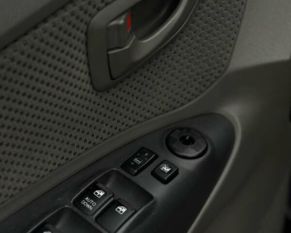 Чорний Хендай Туксон, об'ємом двигуна 2 л та пробігом 107 тис. км за 8500 $, фото 21 на Automoto.ua