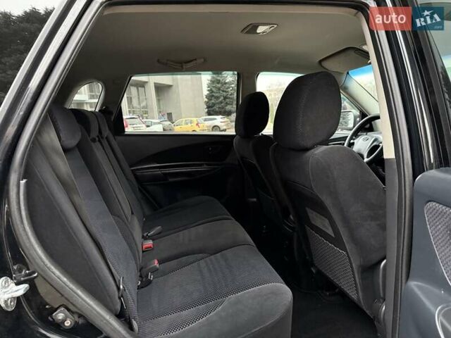 Черный Хендай Туксон, объемом двигателя 1.99 л и пробегом 240 тыс. км за 7200 $, фото 37 на Automoto.ua