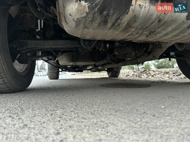 Черный Хендай Туксон, объемом двигателя 2 л и пробегом 136 тыс. км за 8500 $, фото 39 на Automoto.ua