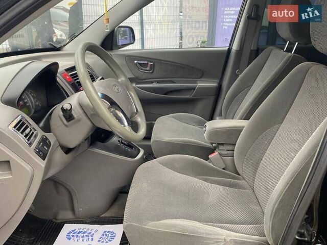 Чорний Хендай Туксон, об'ємом двигуна 1.98 л та пробігом 176 тис. км за 8500 $, фото 15 на Automoto.ua