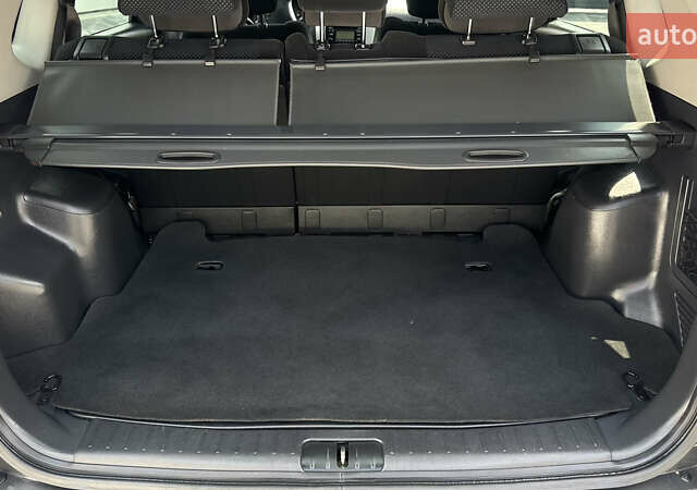 Черный Хендай Туксон, объемом двигателя 2 л и пробегом 67 тыс. км за 9999 $, фото 21 на Automoto.ua