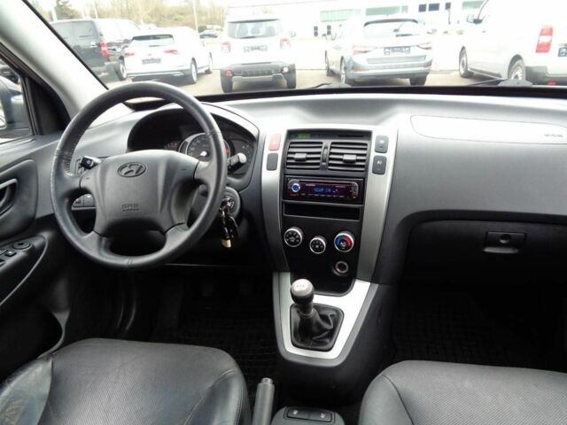 Чорний Хендай Туксон, об'ємом двигуна 0 л та пробігом 189 тис. км за 2028 $, фото 9 на Automoto.ua