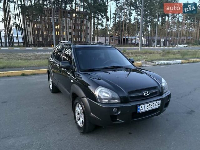 Чорний Хендай Туксон, об'ємом двигуна 1.98 л та пробігом 273 тис. км за 10000 $, фото 5 на Automoto.ua
