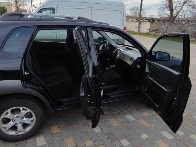 Чорний Хендай Туксон, об'ємом двигуна 2 л та пробігом 214 тис. км за 6000 $, фото 7 на Automoto.ua