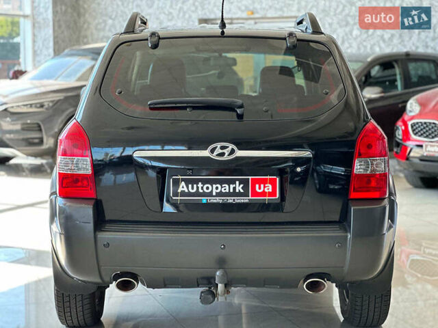 Черный Хендай Туксон, объемом двигателя 2.7 л и пробегом 158 тыс. км за 7940 $, фото 6 на Automoto.ua